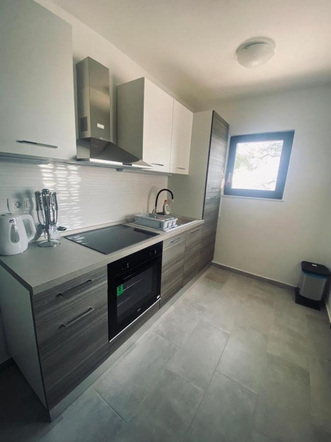 Apartmani Mila สตารีกราด-ปาเคลนีซา ภายนอก รูปภาพ