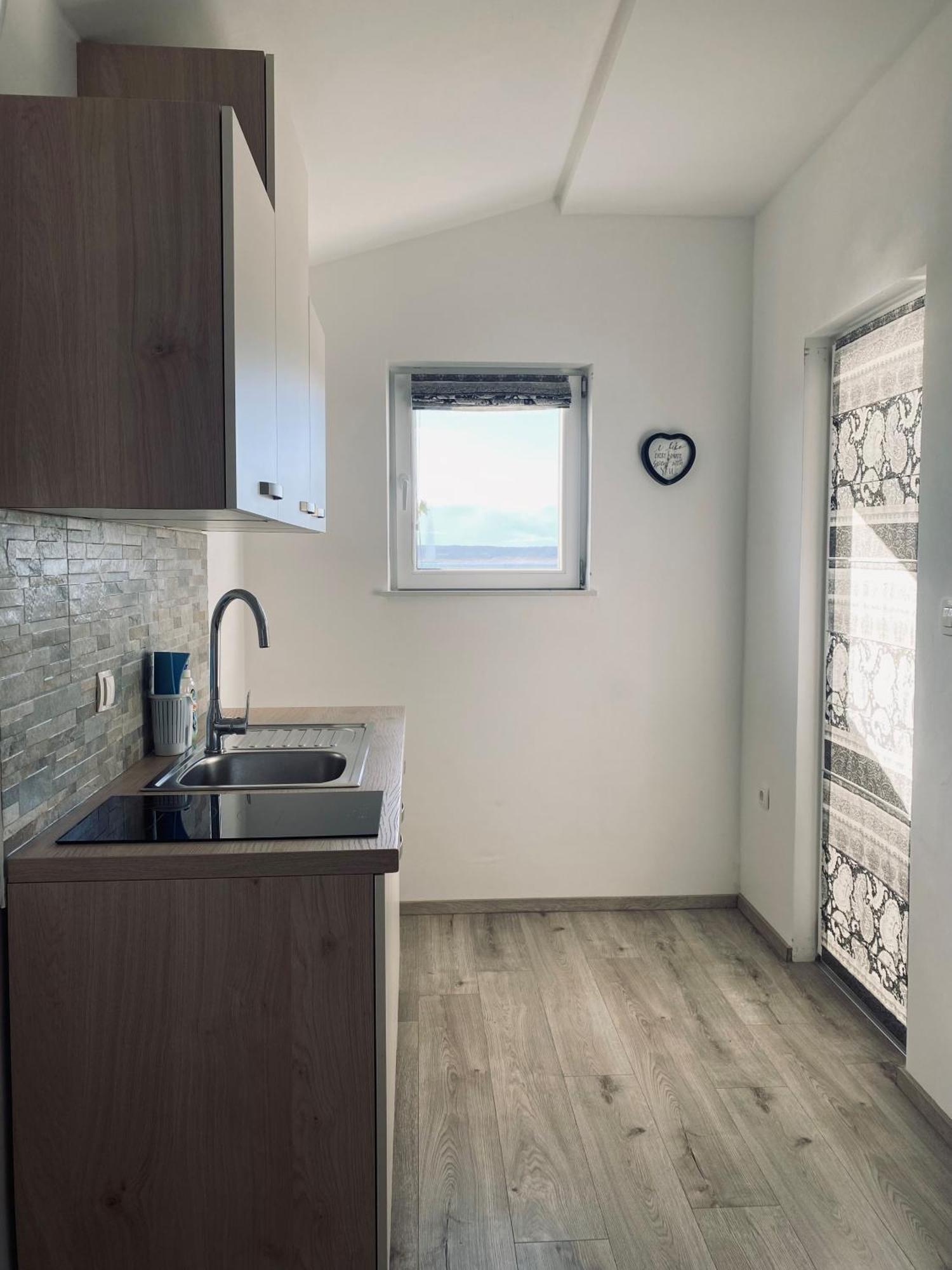 Apartmani Mila สตารีกราด-ปาเคลนีซา ภายนอก รูปภาพ