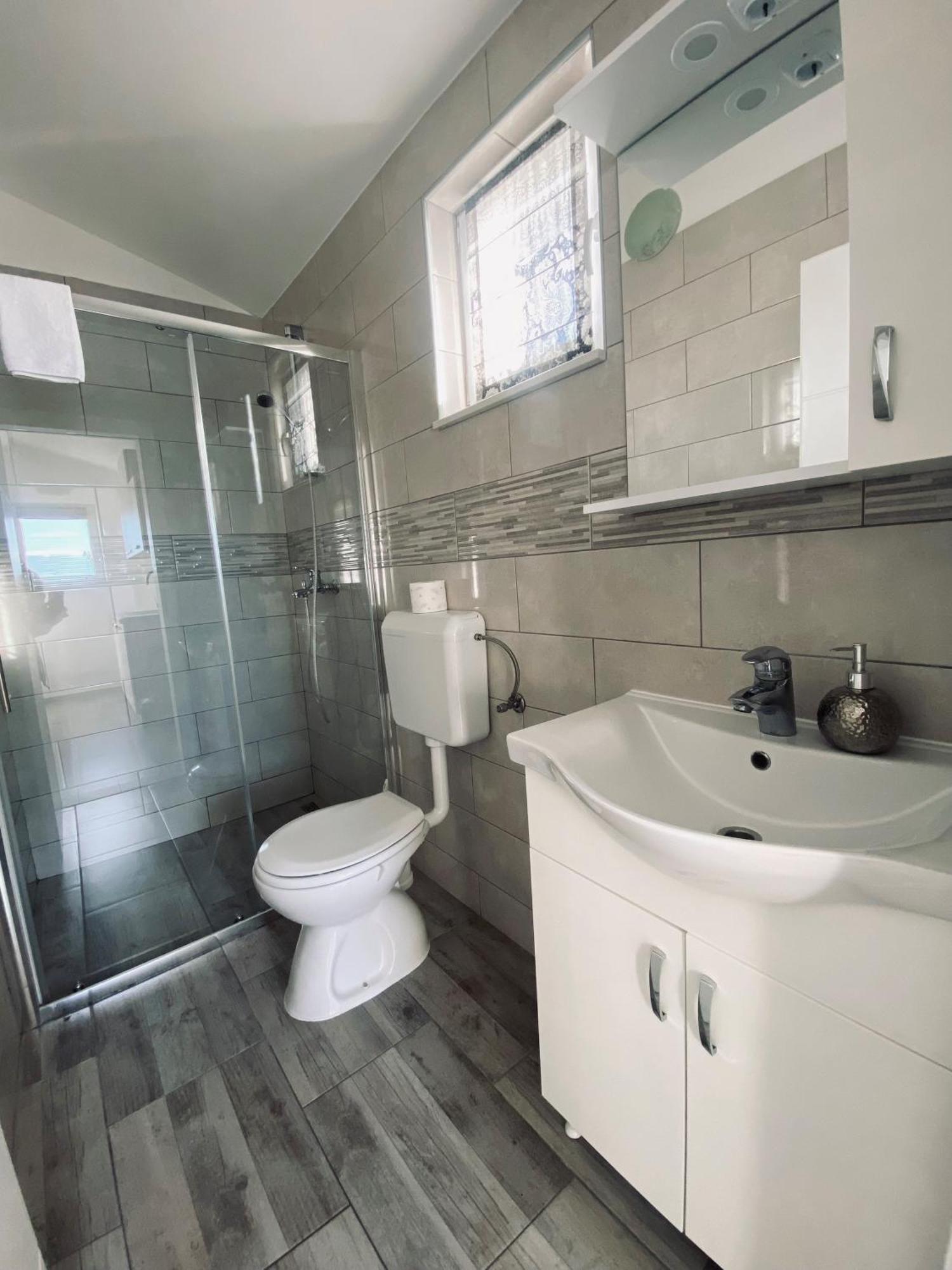 Apartmani Mila สตารีกราด-ปาเคลนีซา ภายนอก รูปภาพ