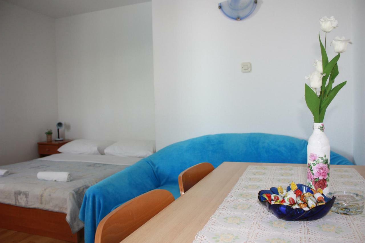 Apartmani Mila สตารีกราด-ปาเคลนีซา ภายนอก รูปภาพ