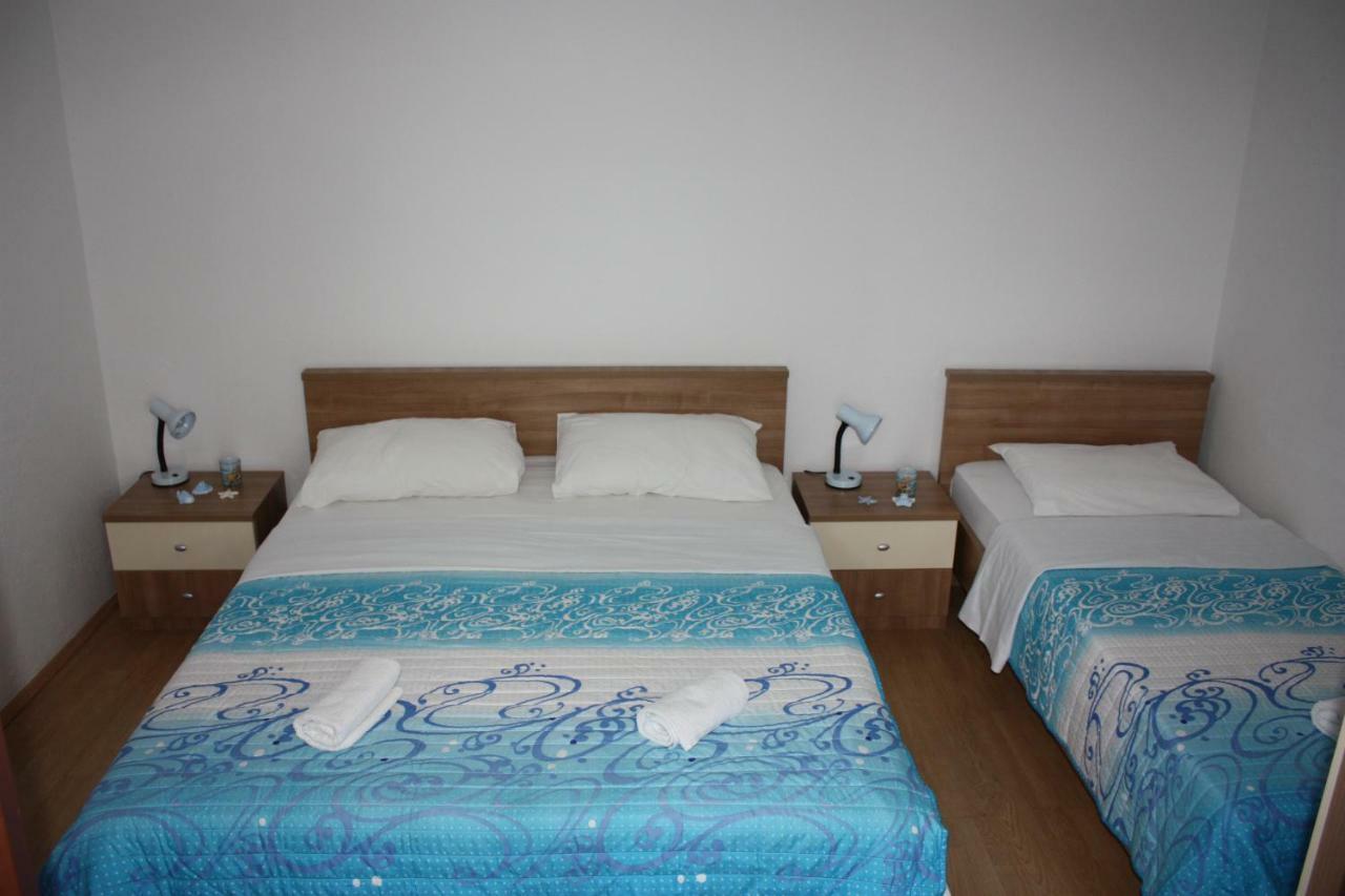 Apartmani Mila สตารีกราด-ปาเคลนีซา ภายนอก รูปภาพ