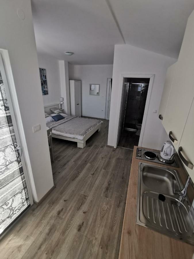 Apartmani Mila สตารีกราด-ปาเคลนีซา ภายนอก รูปภาพ